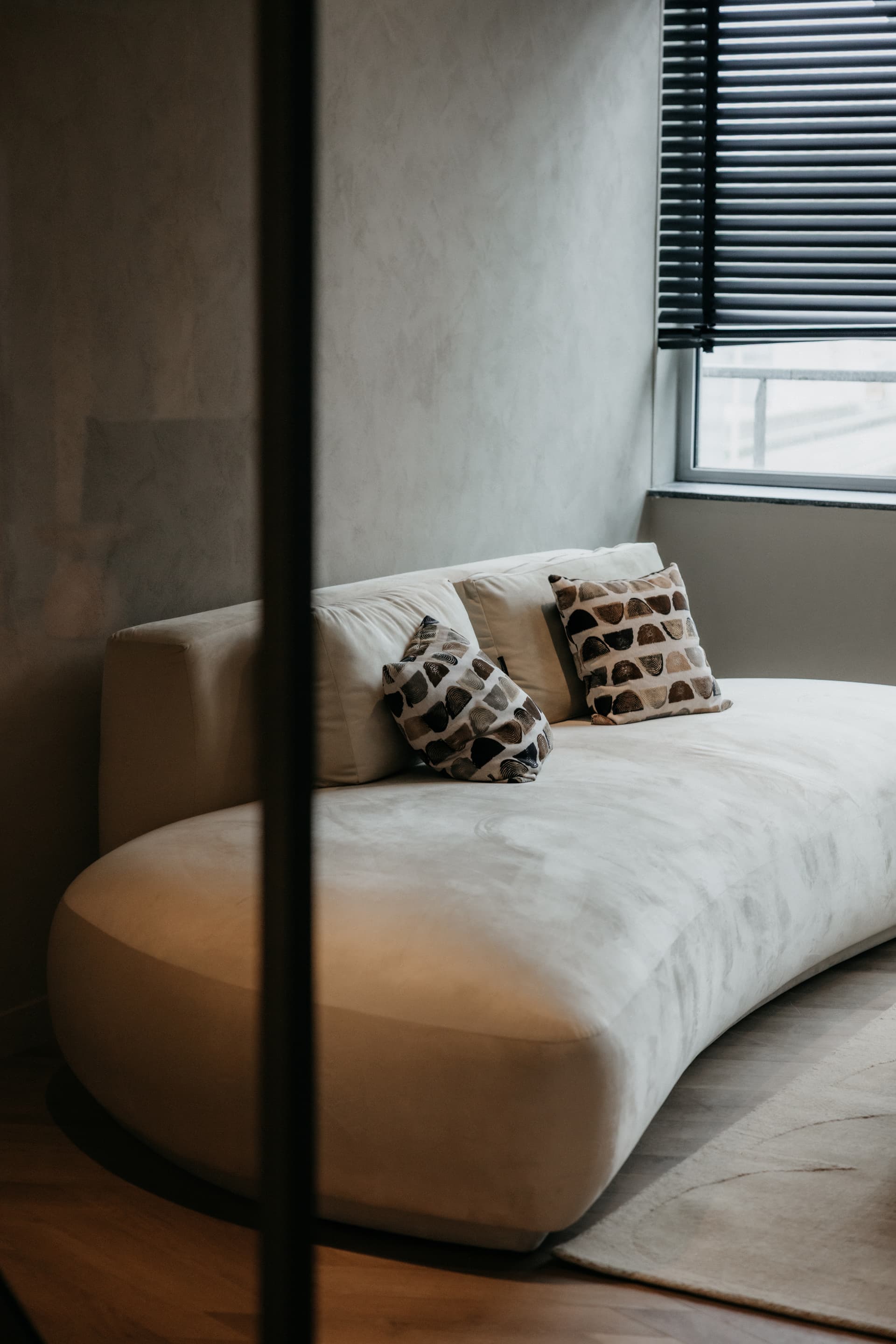 Business Suites & Dedicated Desk.